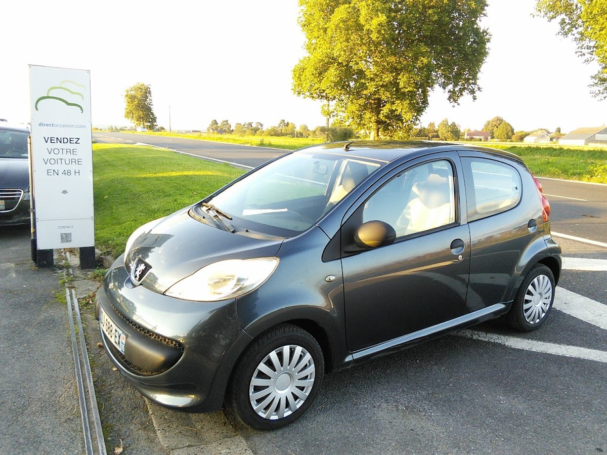 Peugeot 107 1.0 68 Urban 5 PORTES