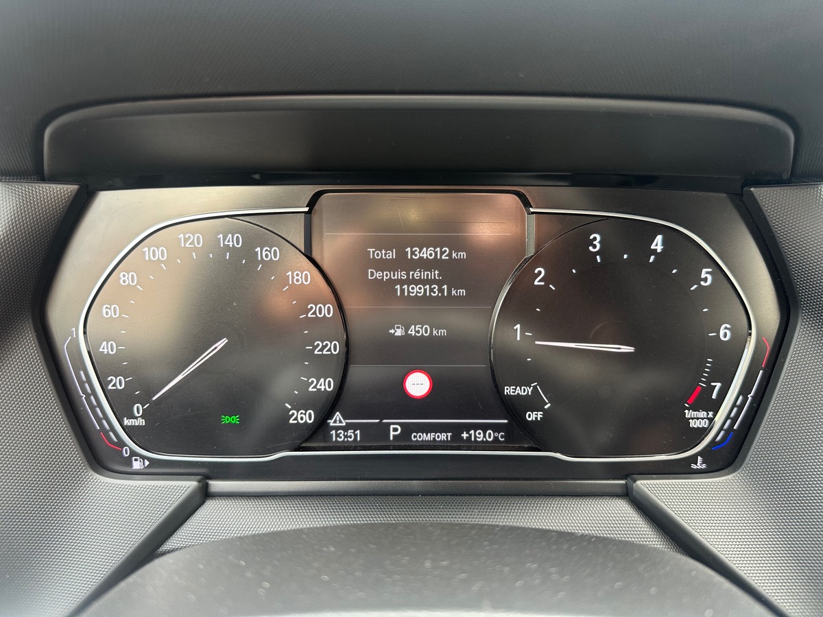 Bmw Série 1 118 i LOUNGE 135CH BVA7 1 ERE MAIN