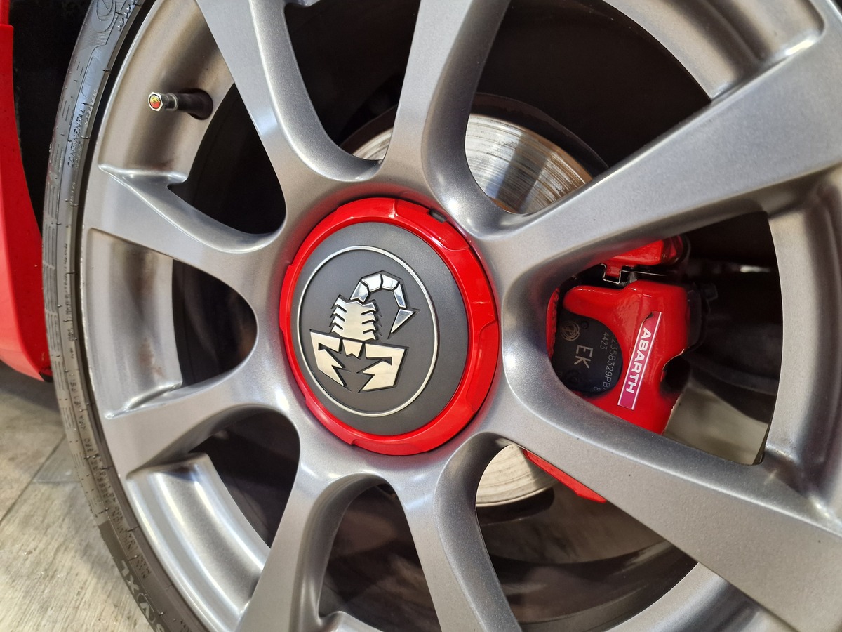 Abarth 500 1.4 T-JET 145 595 B