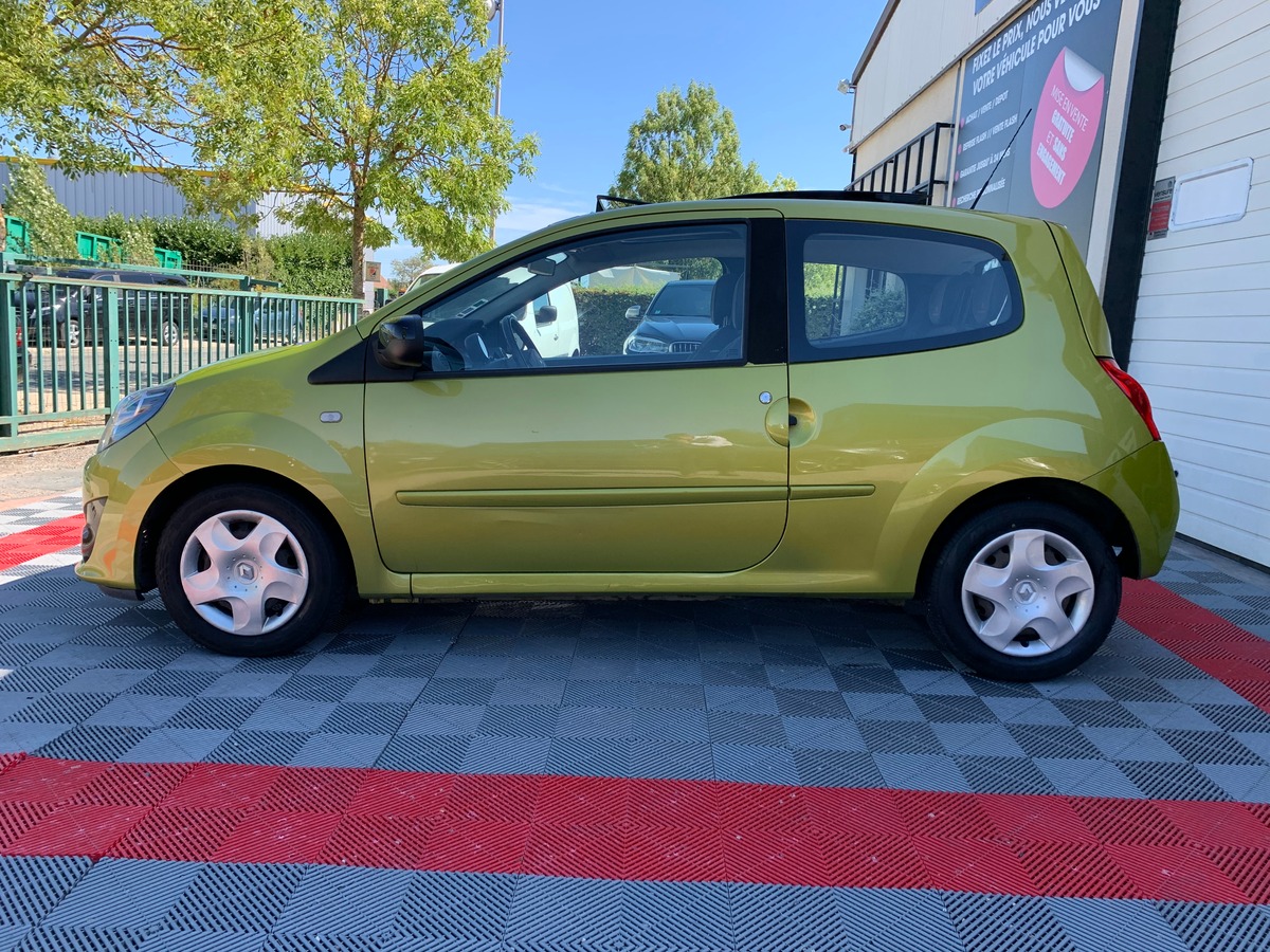 RENAULT Twingo 2 1.5 DCI 65 RIP CURL TO RÉGUL d