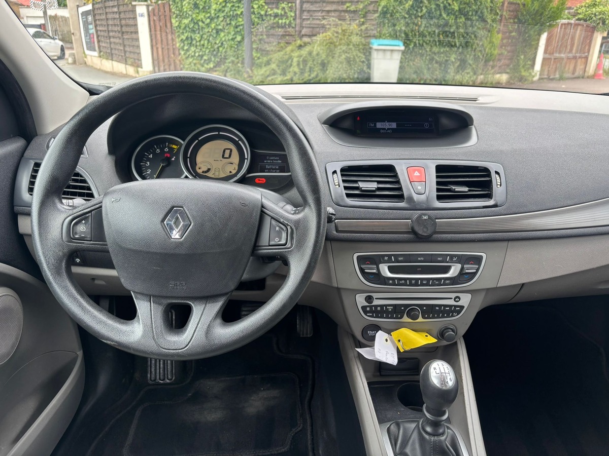 RENAULT Megane III E85 EXPRESSION - Révisée - Garantie