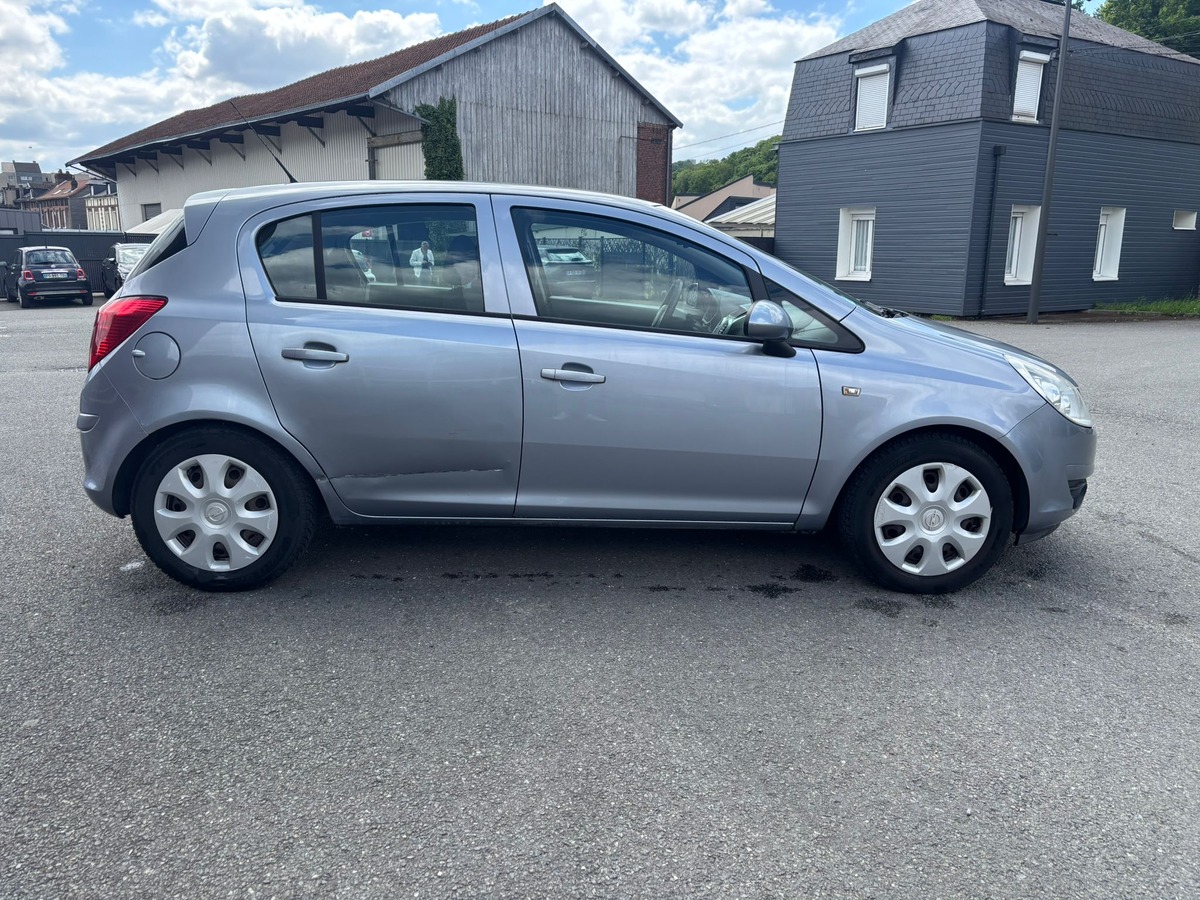 Opel Corsa 1.2 80 TWINPORT - 5 PORTES - Révisée - Garantie