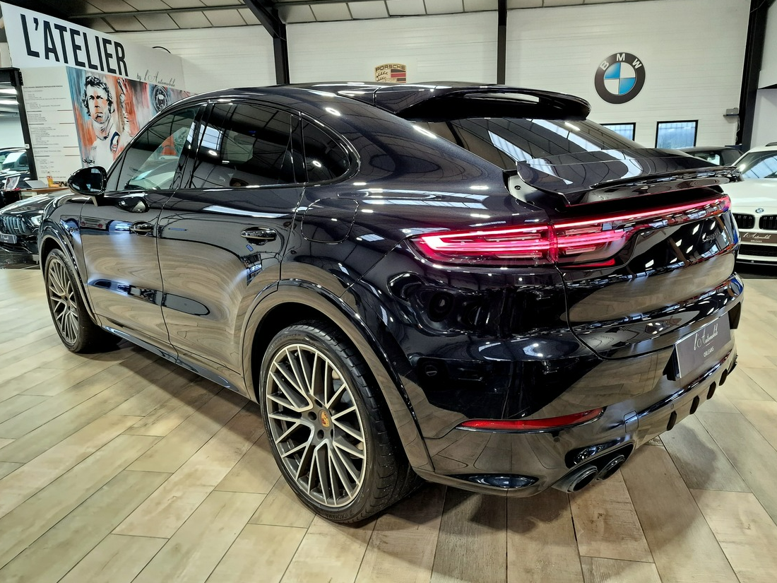 Porsche Cayenne Coupé III 3.0 V6 462 E-Hybrid b