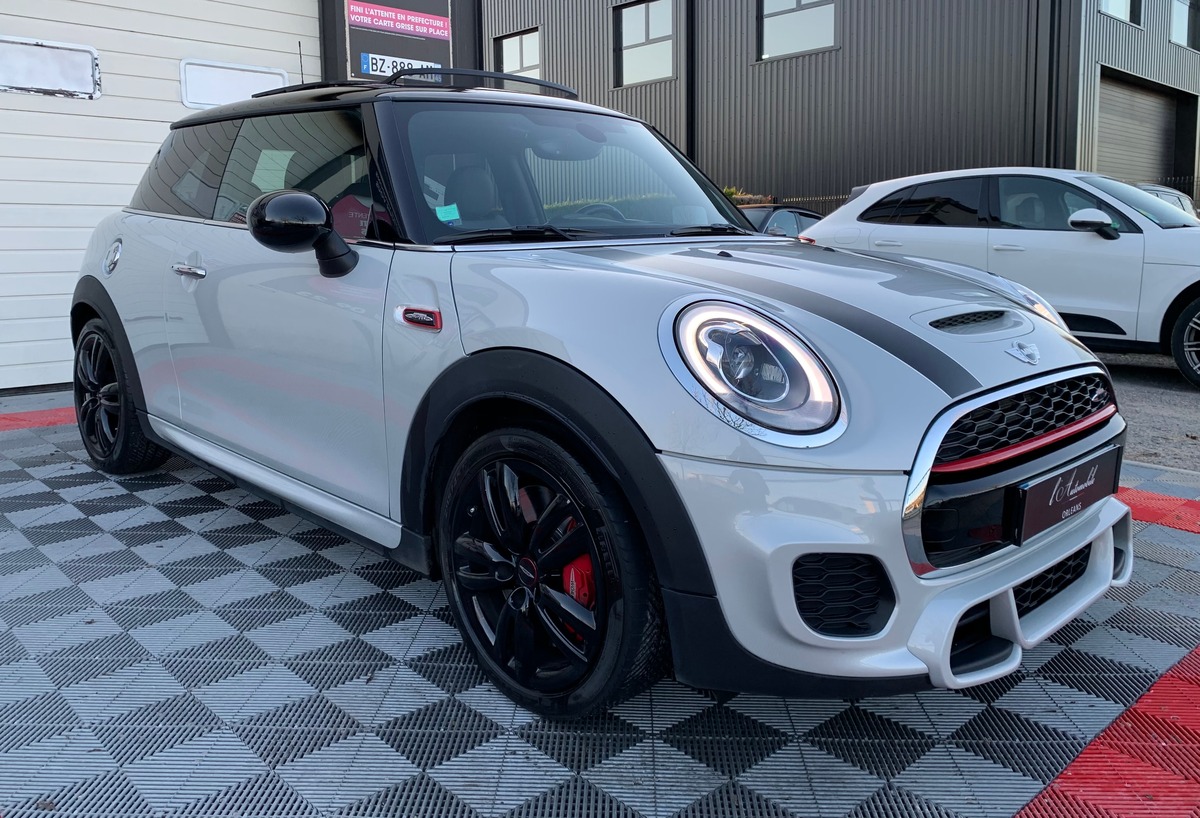 Mini Mini 3 JCW 231 JOHN COOPER WORKS BVA 3P