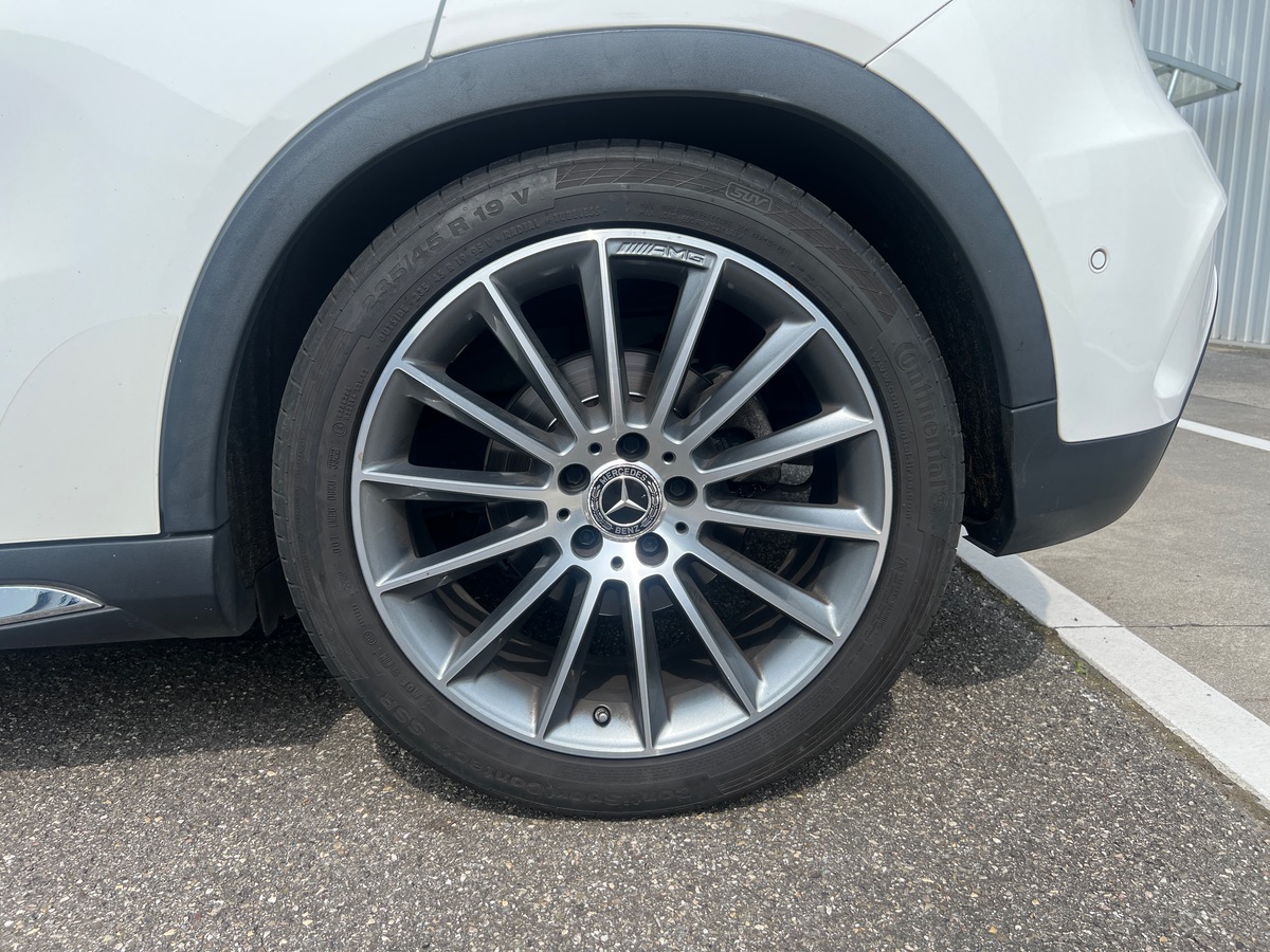 Mercedes-Benz GLA 200 FASCINATION AMG LINE, SUIVI COMPLET MERCEDES, TOIT OUVRANT