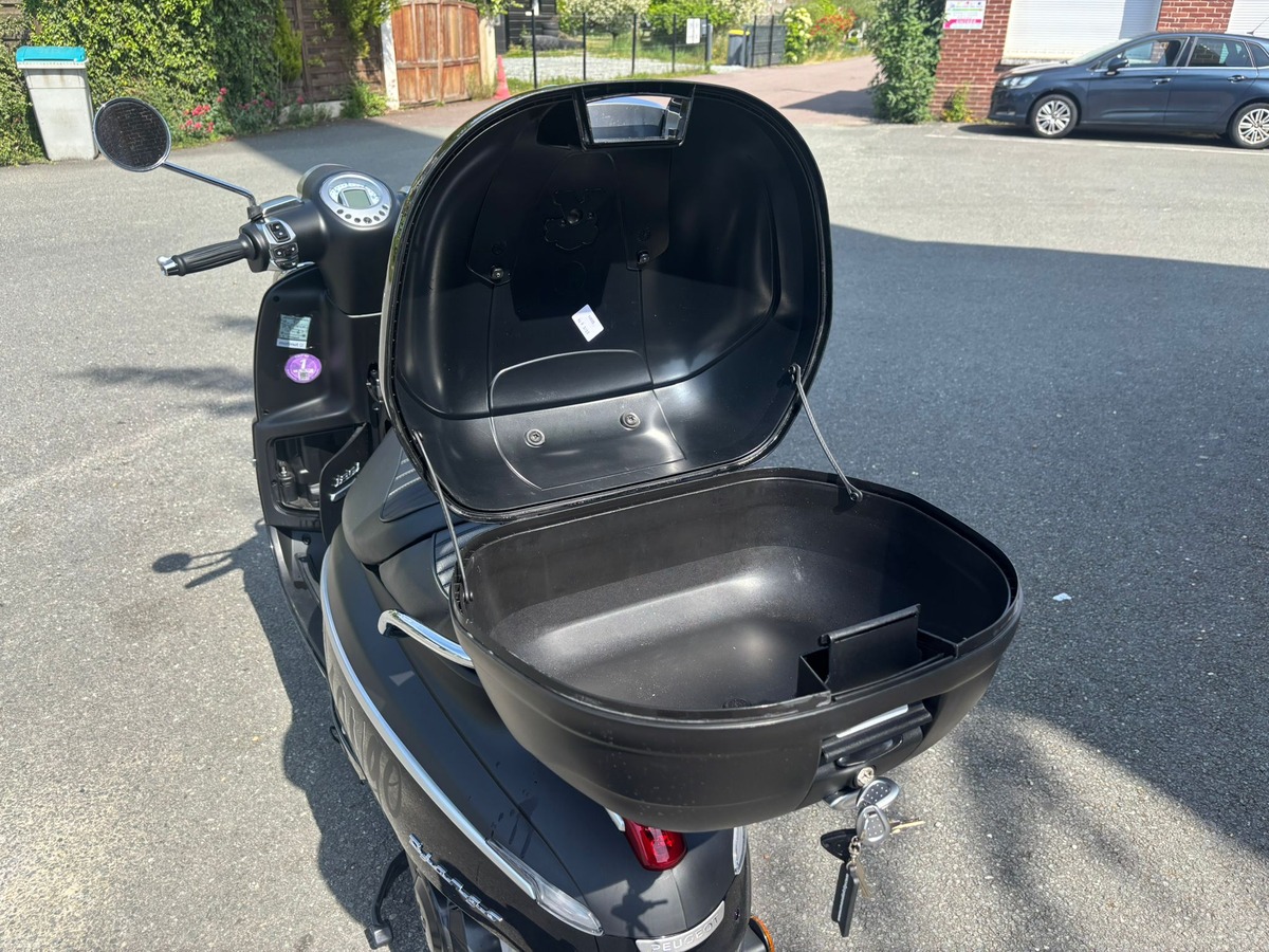 Peugeot DJANGO 125cc ABS DARK - Top case - Porte bagage avant