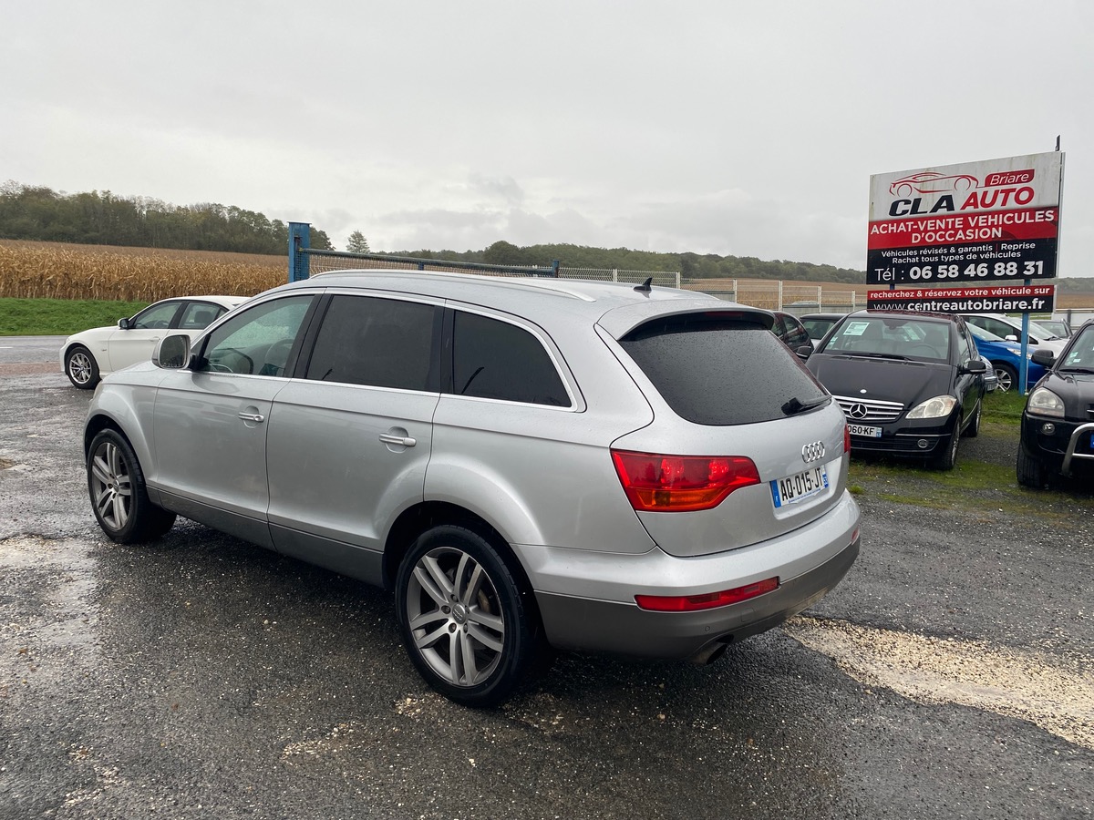 Audi Q7 3.0 v6 tdi 233cv pack luxe 239000km bon état 