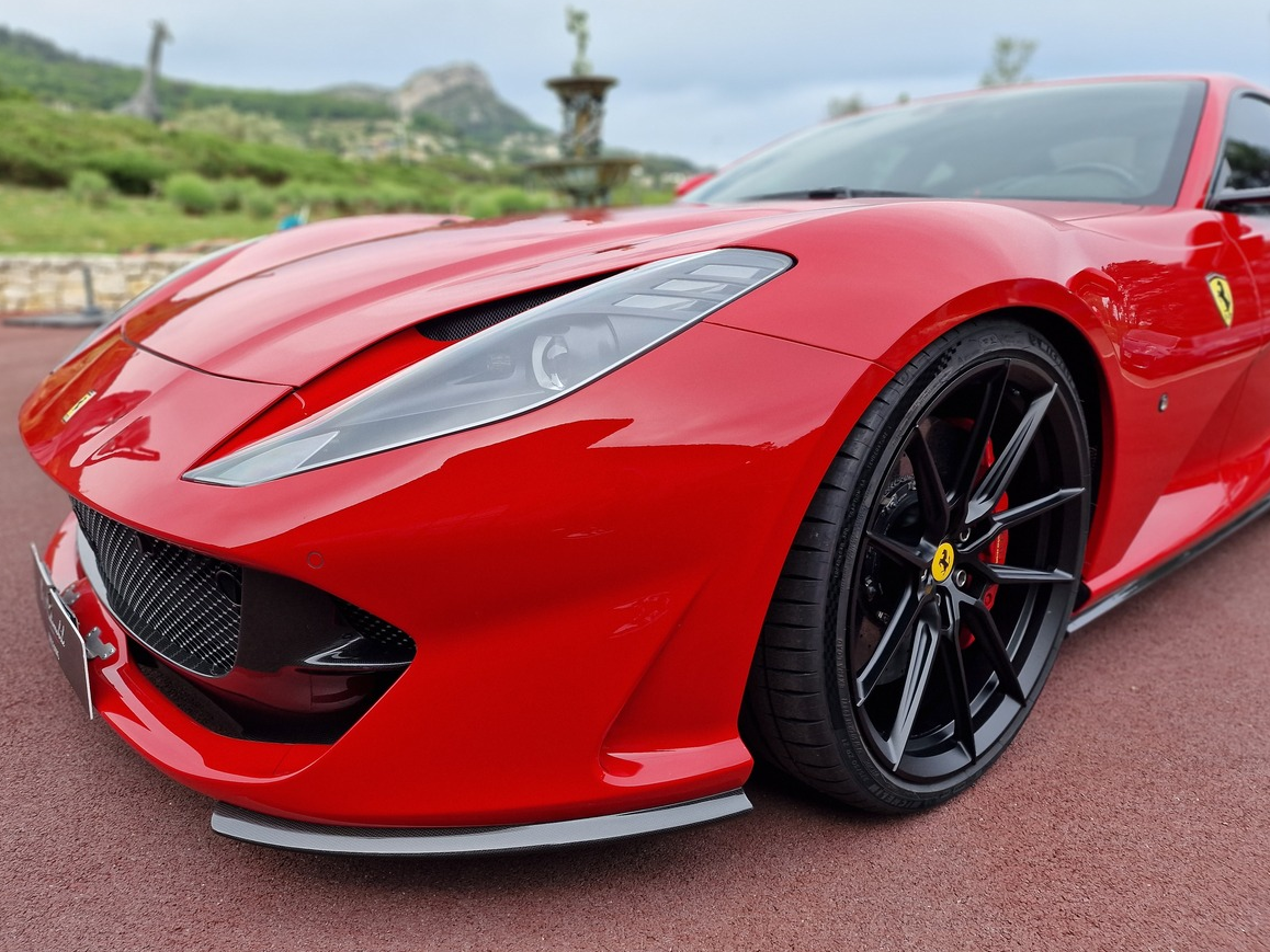 Ferrari 812 SUPERFAST 6.5 V12 NOVITEC 800 TVA C