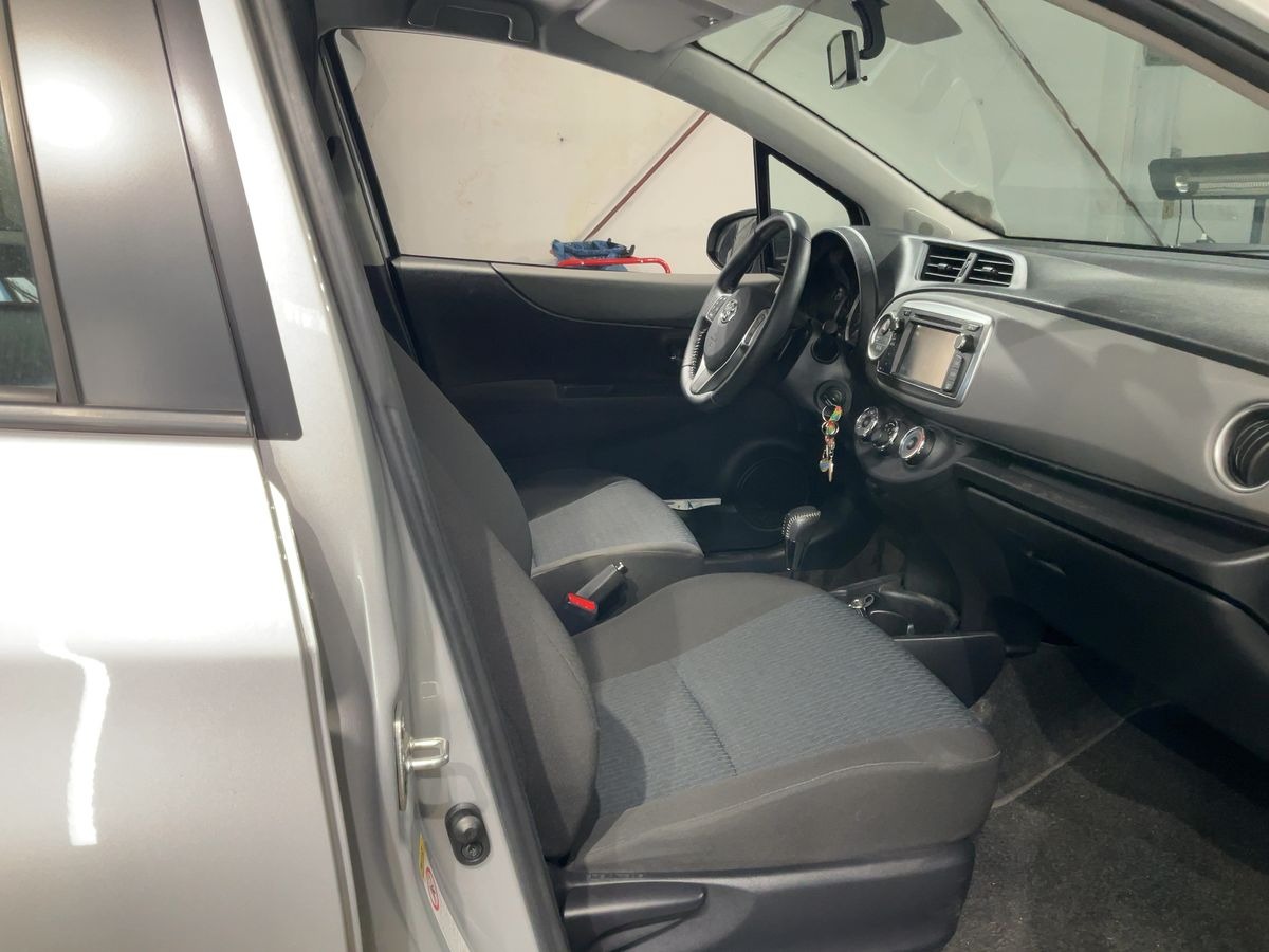 Toyota Yaris III 1.33 VVTi 100 BVA Multidrive CVT
