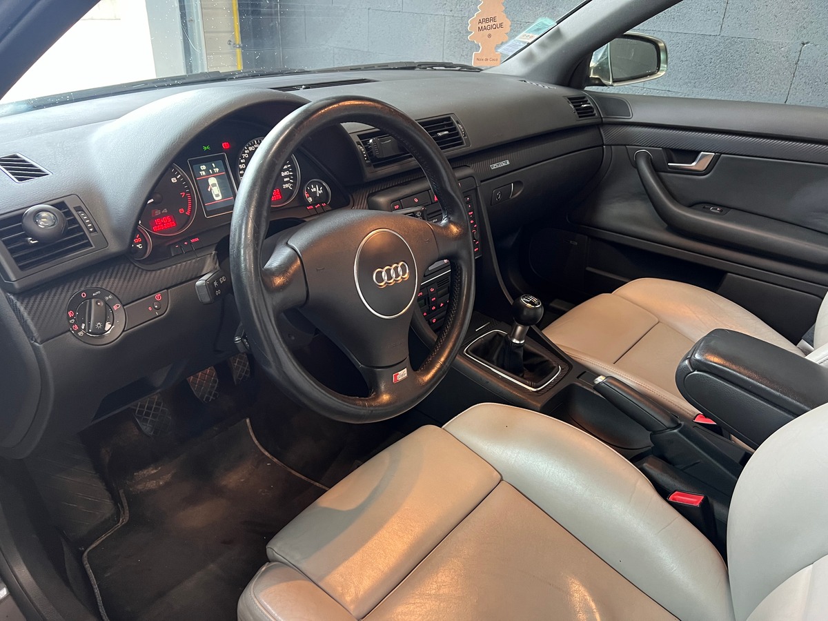 Audi S4 4.2 v8 344cv
