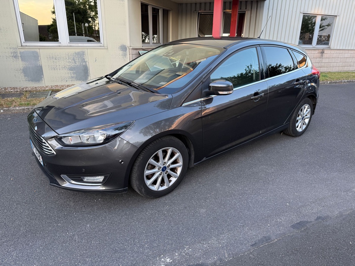 Ford Focus Titanium 1.6 TDCI 115 CV S&S 1er main 4XCBL