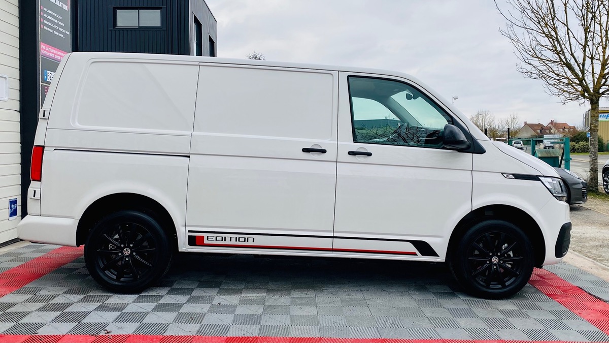 Volkswagen Transporter T6.1 150 DSG EDITION TVA