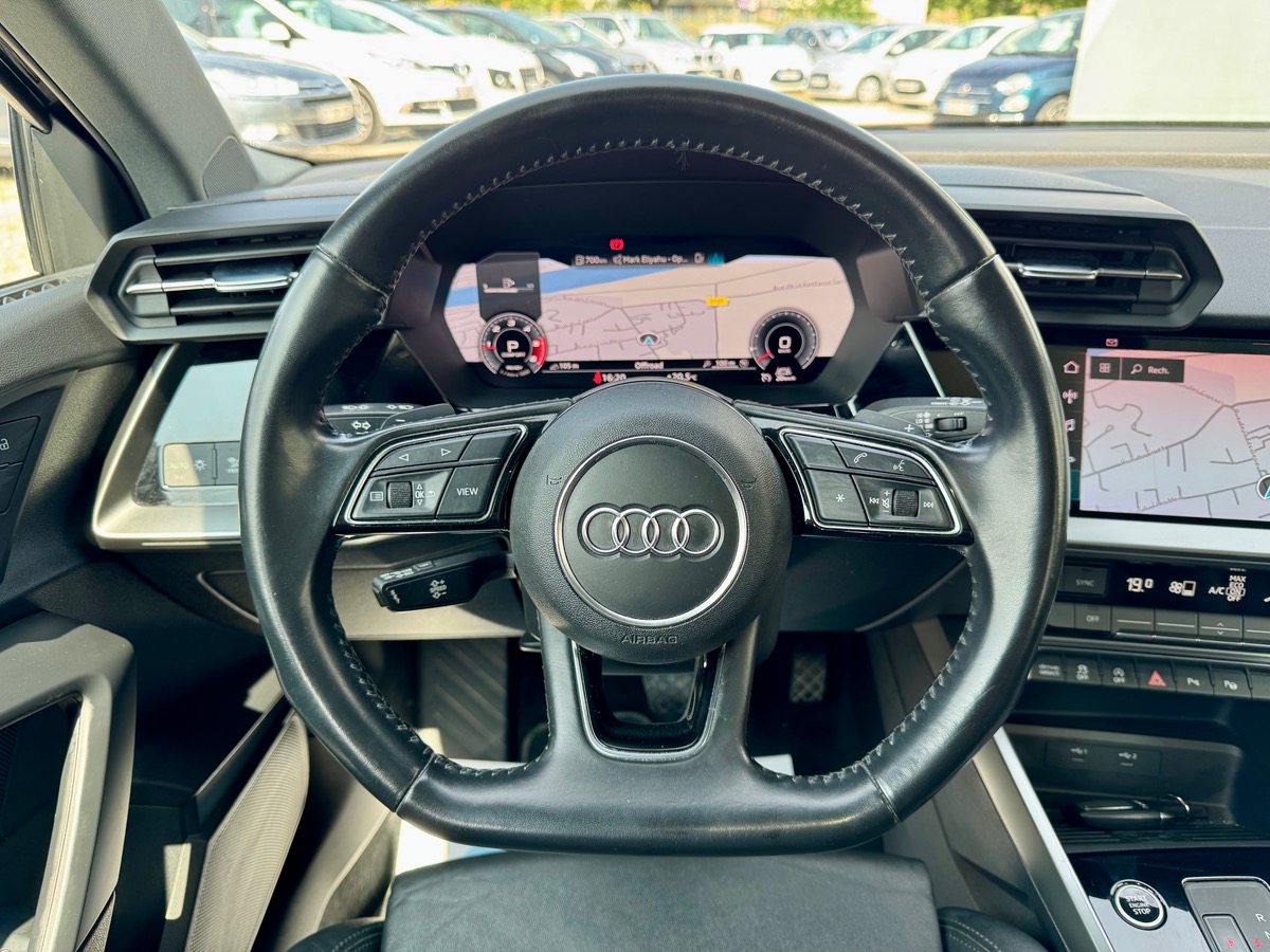 Audi A3 SPORTBACK 35 TDI 150 CV  S-TRONIC 7 / TOIT OUVRANT/ CAR PLAY / CAMÉRA / FULL CUIR / MÉPLAT