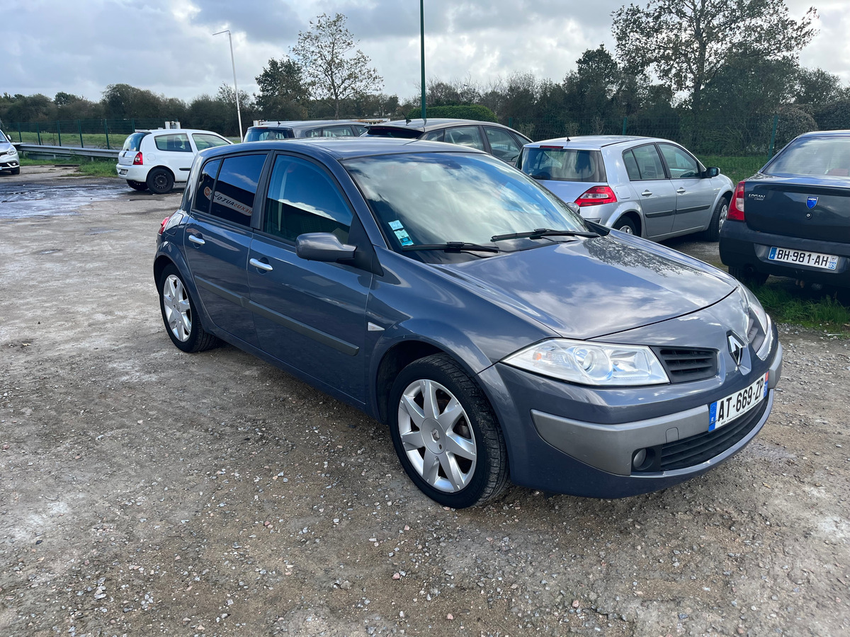 RENAULT Megane ii 1.9DCI 130CH 154683km