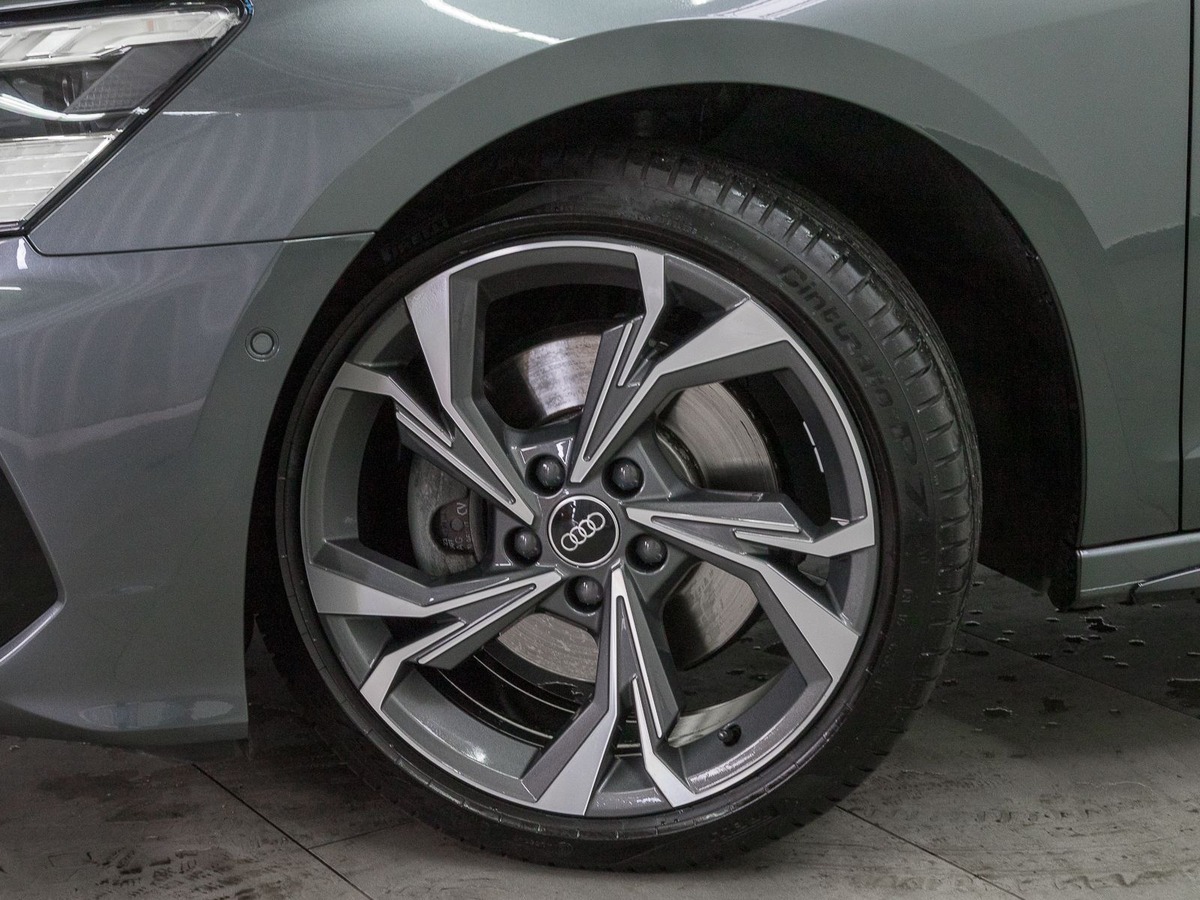 Audi A3 Sportback IV 40 TDI 200ch S line quatro gris daytona