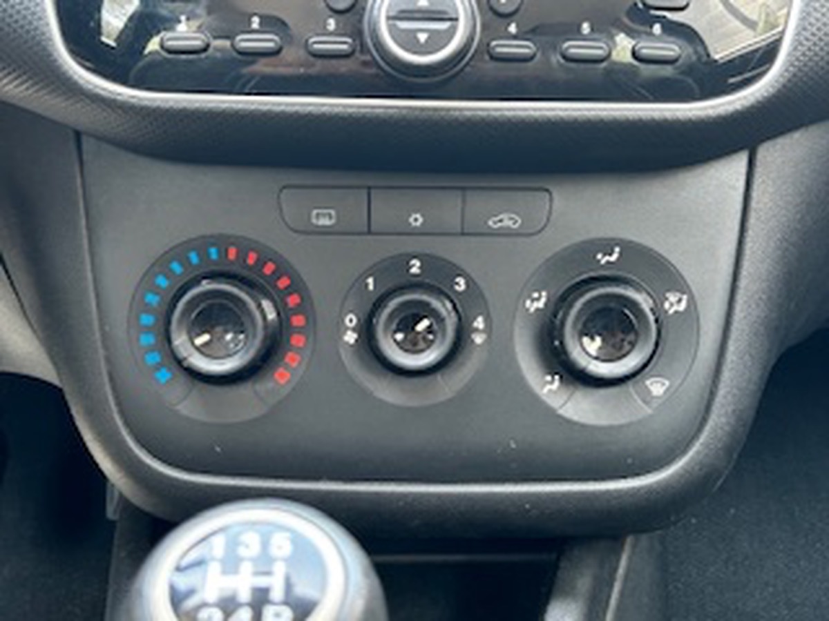 Fiat Punto 1.3 MJT 16V 75 EASY