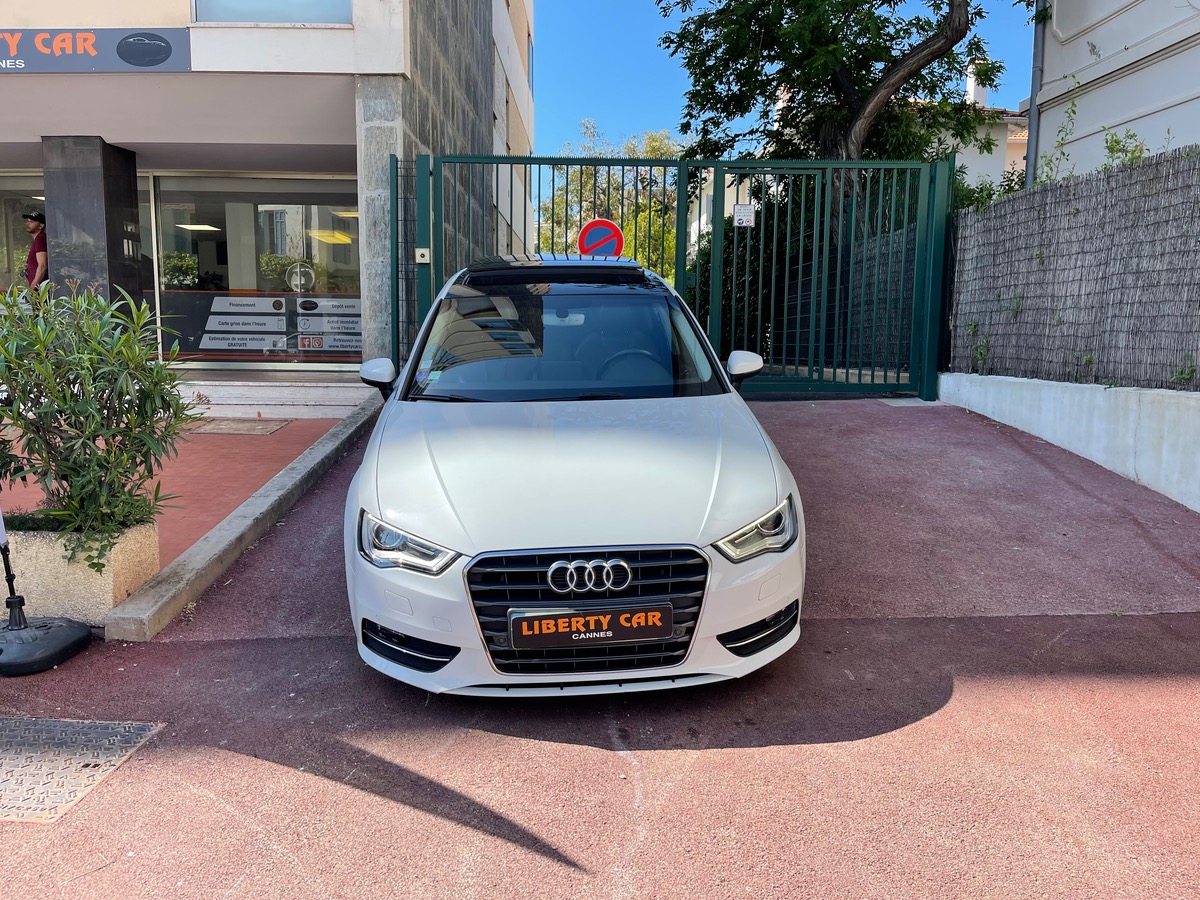 Audi A3 1.4 tfsi SportBack  150 CV / Ambition Luxe / Toit Ouvrant / Pack Led