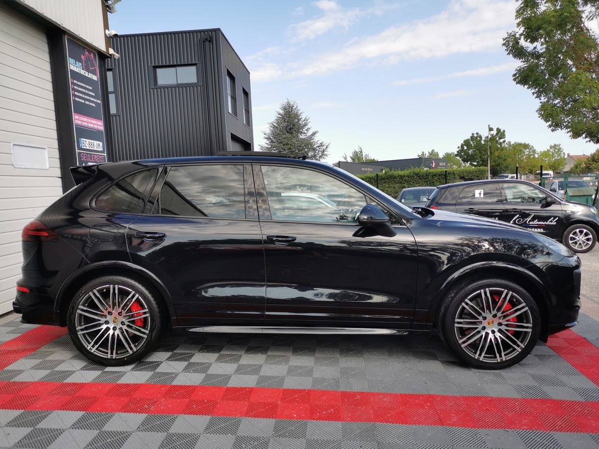 Porsche Cayenne GTS 440 BOSE full options FR