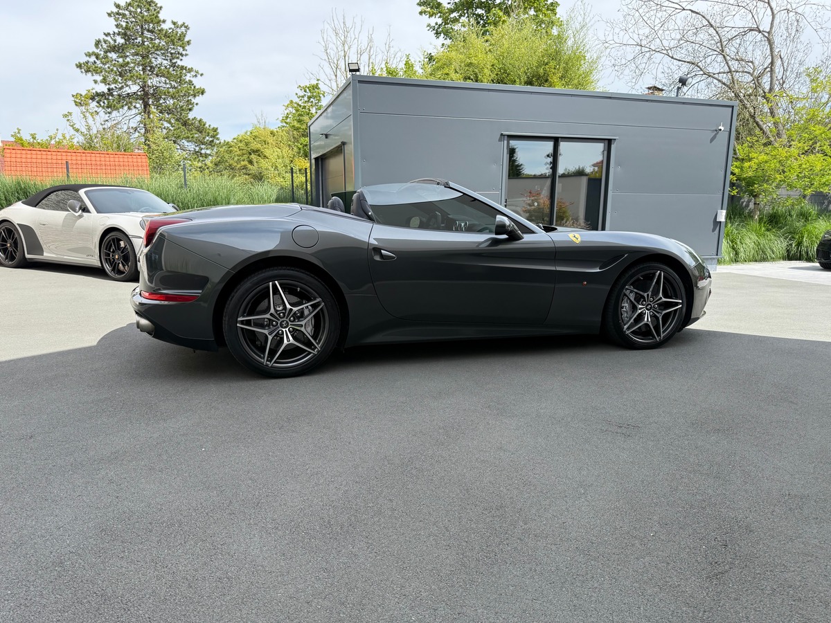 Ferrari California T 3.9L V8 560 CH / FRANCAISE / CARNET / 29954 KMS