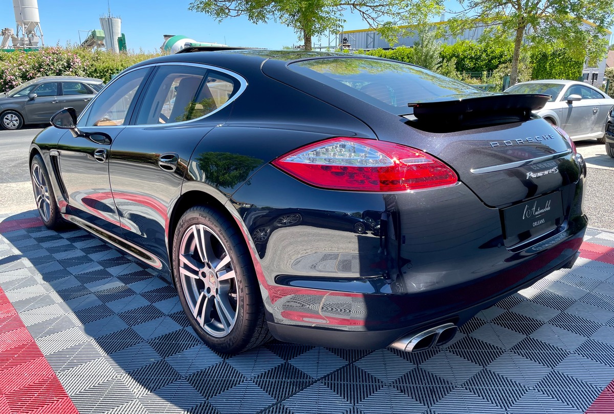 Porsche Panamera 4S V8 4.8 PDK 400 ch Full