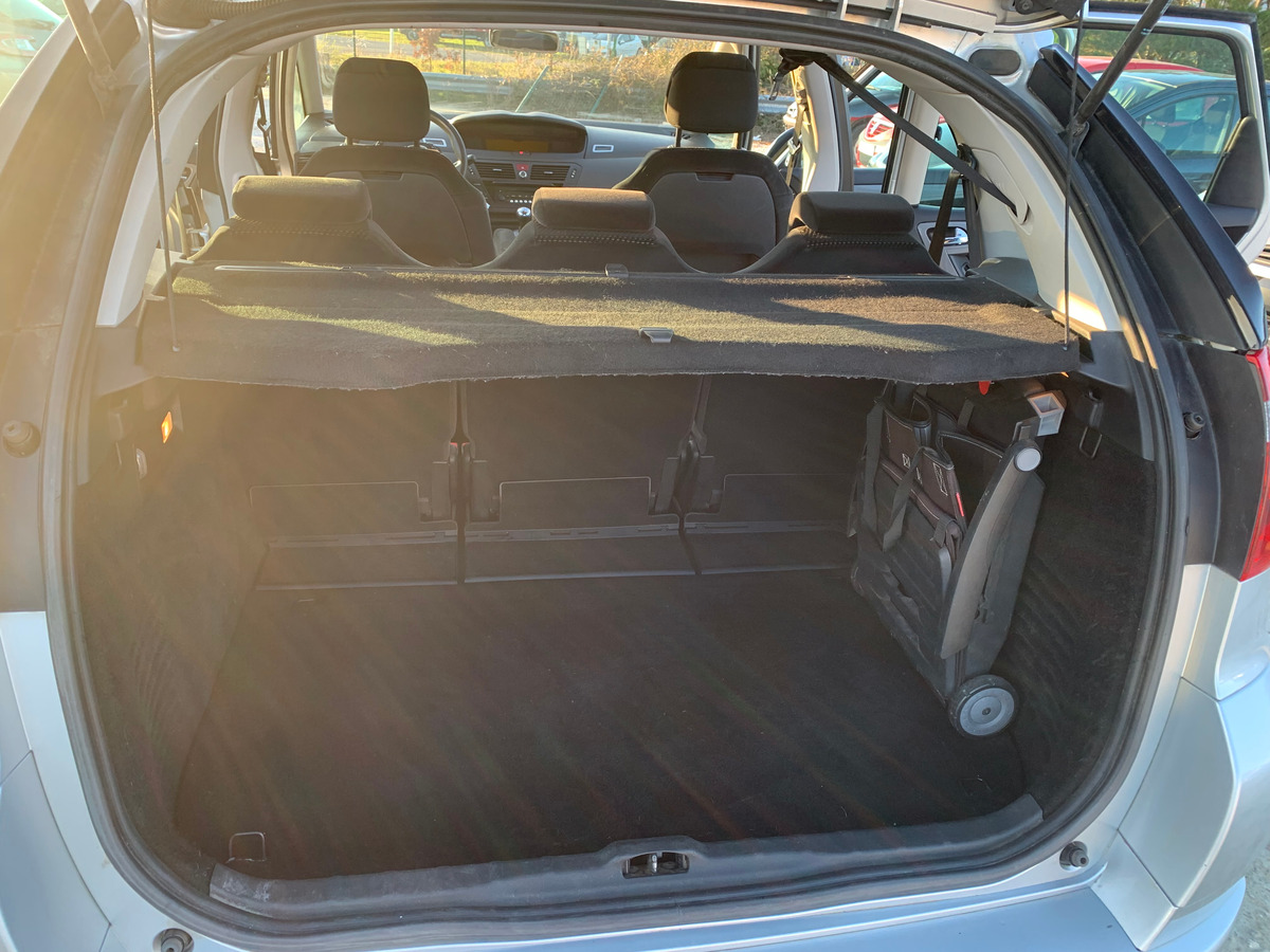 Citroën C4 picasso 1.6 hdi 110CH 162513km