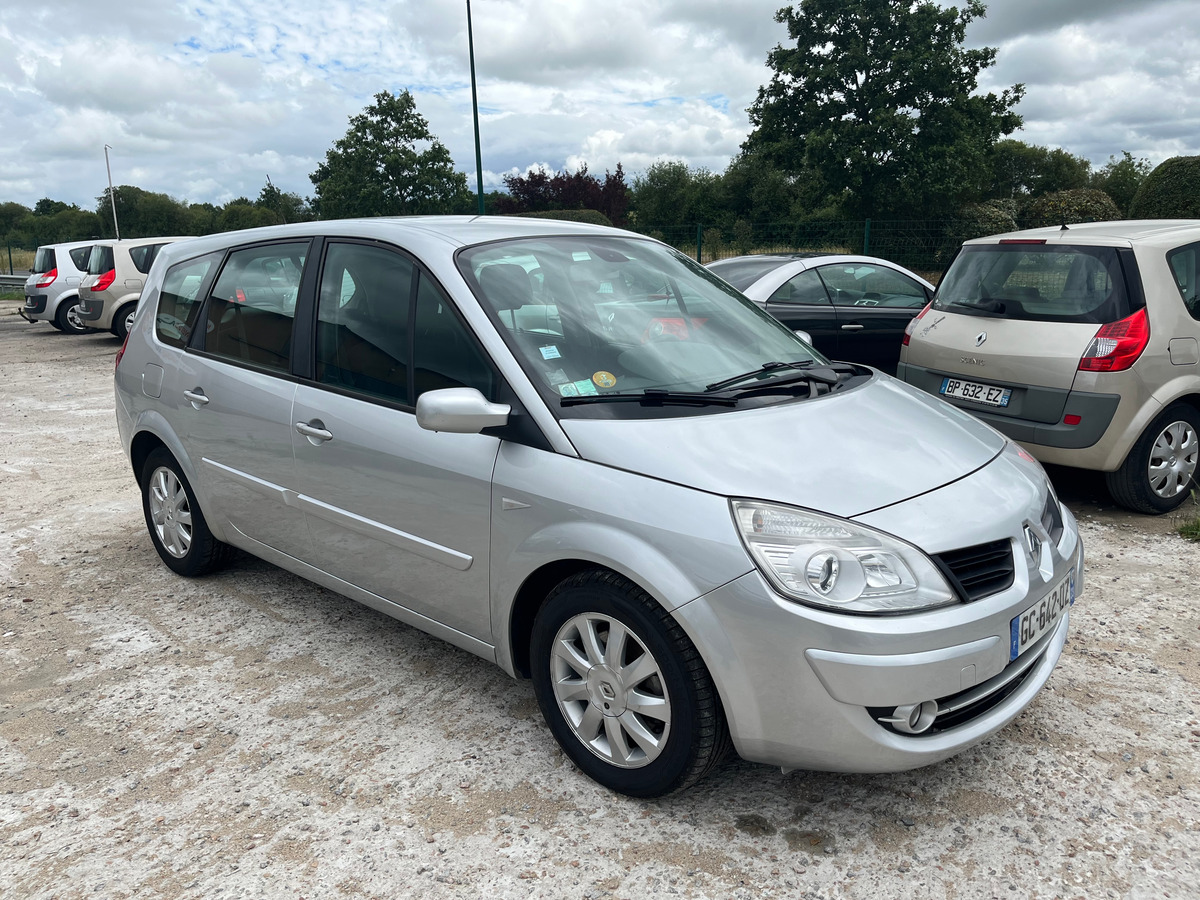 RENAULT Grand Scenic 1.5 dci - 105ch 103782km