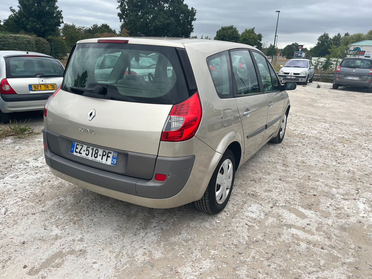 RENAULT Grand Scenic 1.9DCI 130CH 147649km