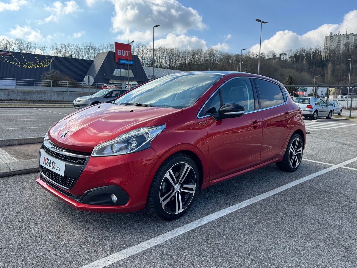 Peugeot 208 BlueHDi 100ch / BVM5 / GT Line / 1er main / GT-Lin