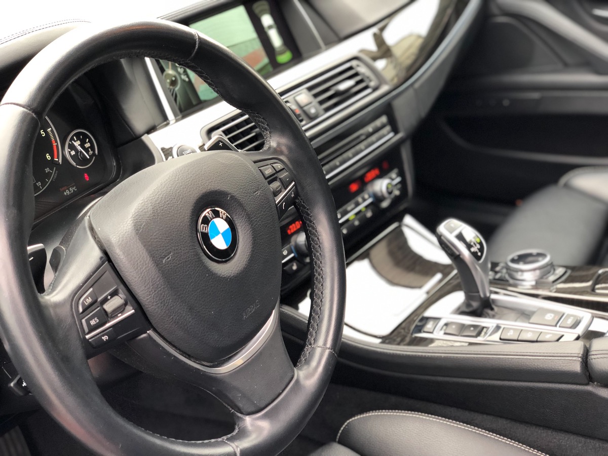 Bmw Série 5 Touring 530d xdrive 258ch (F11) full d