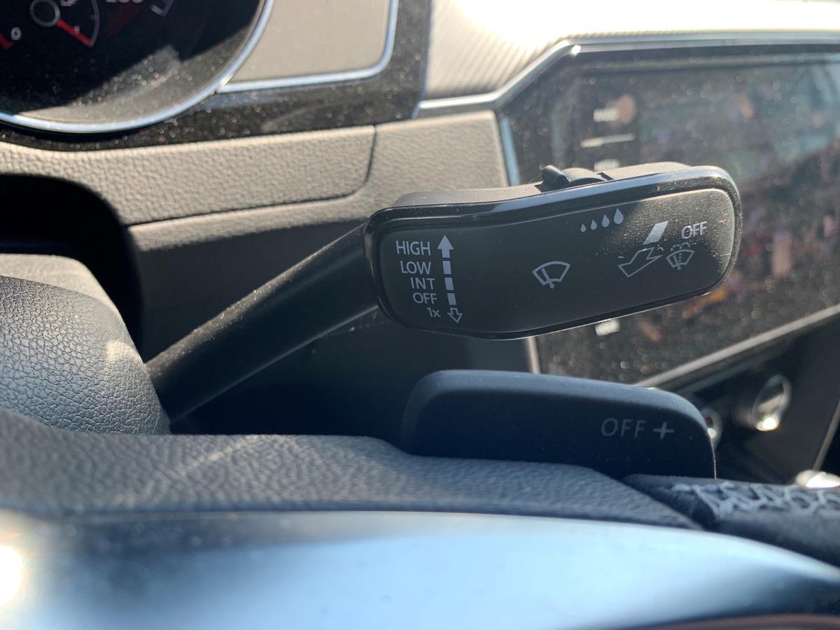 Volkswagen Arteon R-LINE