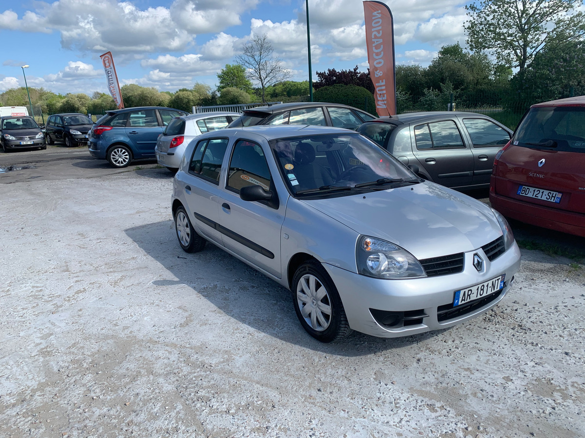 RENAULT Clio campus 1.5 dci - 70ch 175752km