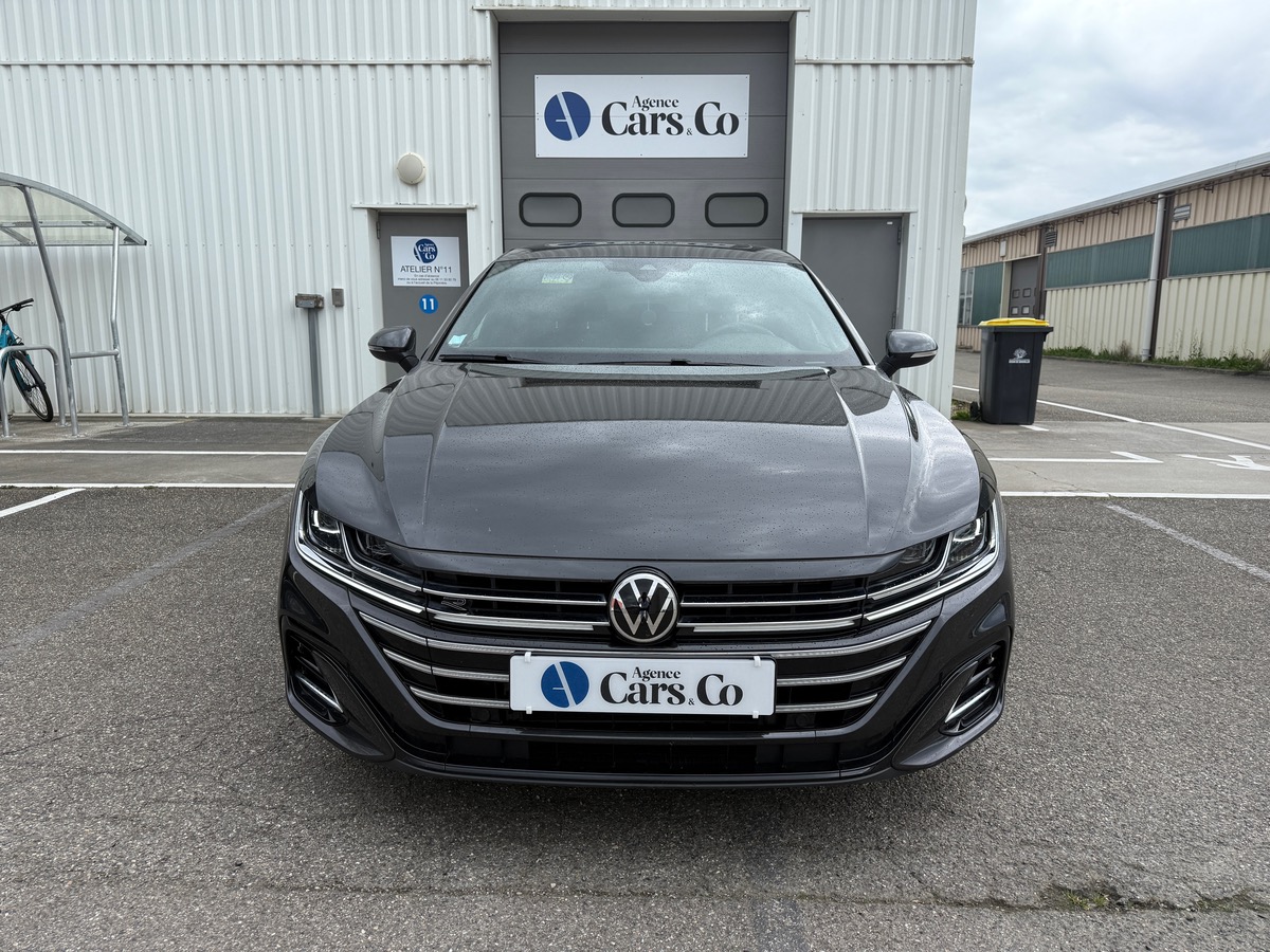 Volkswagen Arteon ShootingBrake 2.0L TDi EVO SCR DSG7 150 cv R-line, Toit ouvrant, Suivi Complet