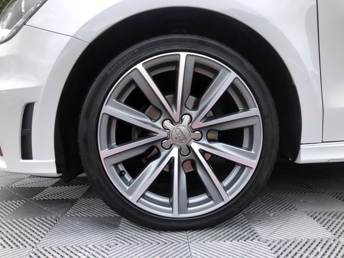 Audi A1 1.6 TDI 90 S-LINE S-TRONIC 7