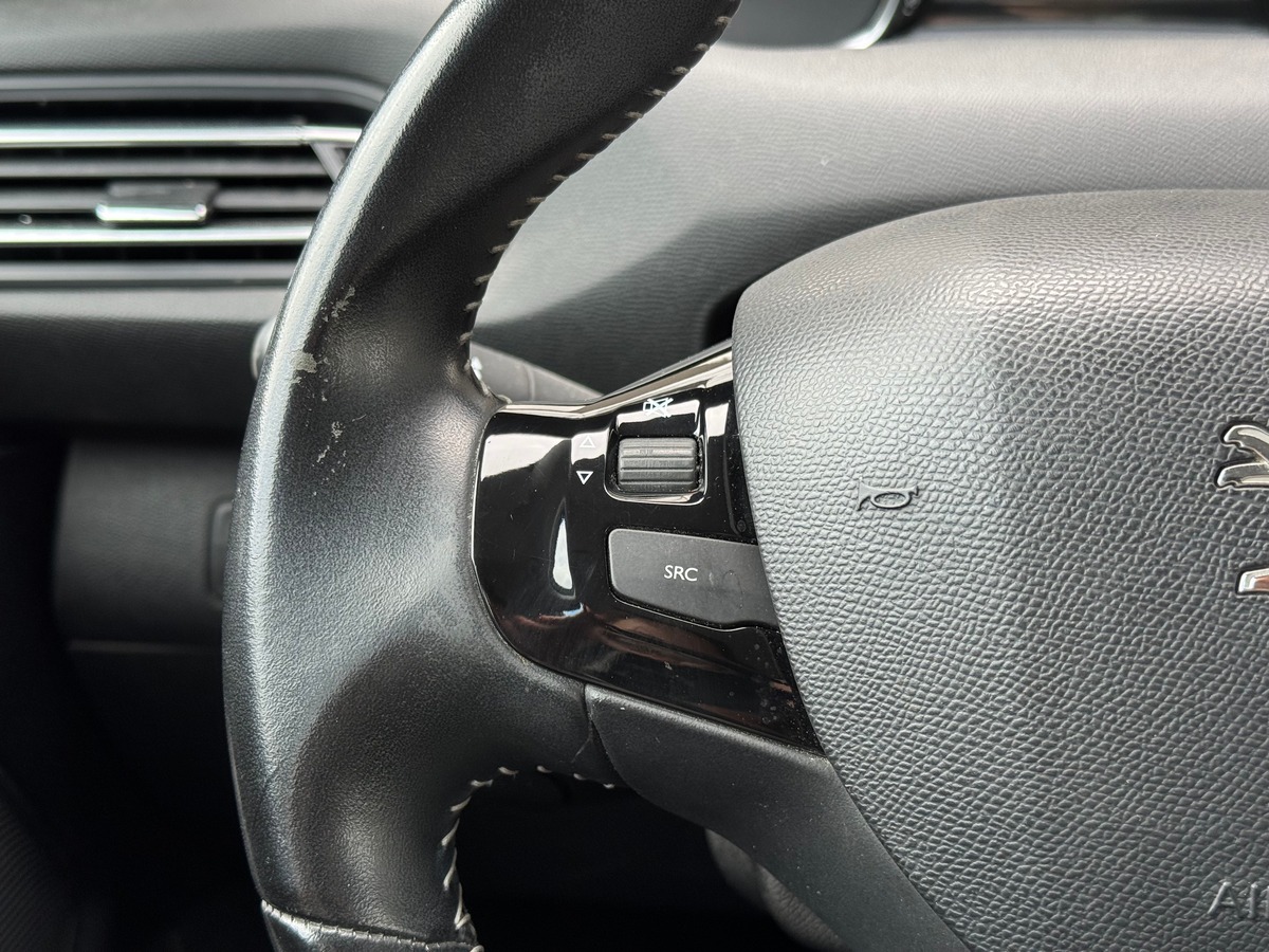 Peugeot 308 Allure II (T9) 1.2 e-THP 130 cv - Boîte auto - Distribution ok