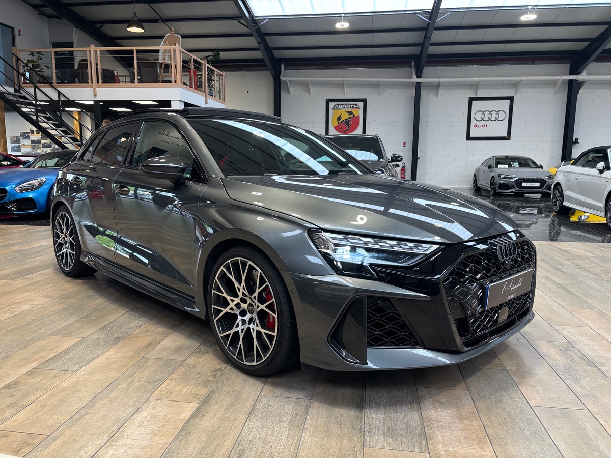 Audi RS3 SPORTBACK 2025 2.5 TFSI 400 QUATTRO S TRONIC 7