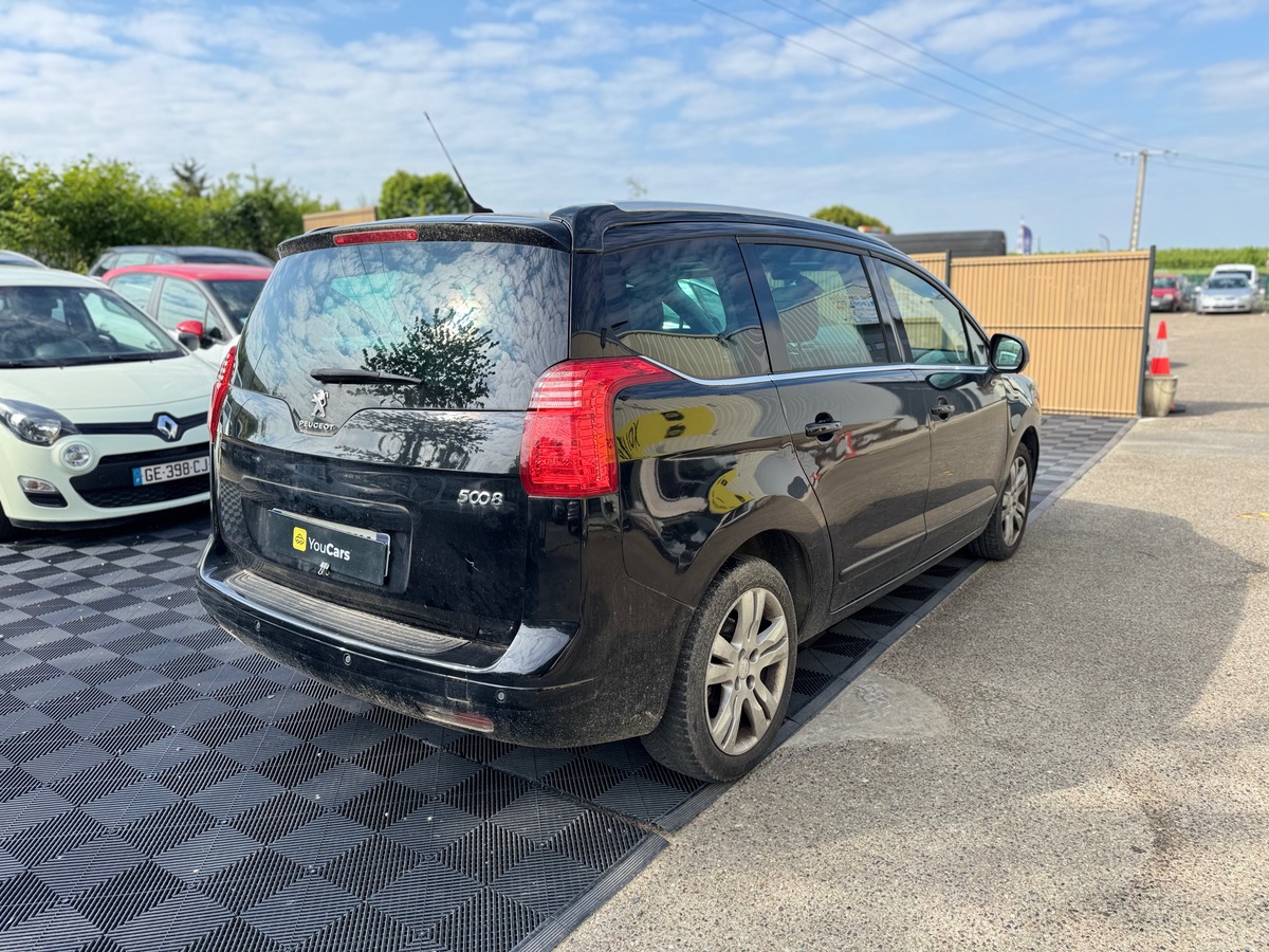 Peugeot 5008 Phase 2 1.6 156 cv Boîte auto 7 PLACES - TOIT PANORAMIQUE - SIEGES CHAUFFANTS