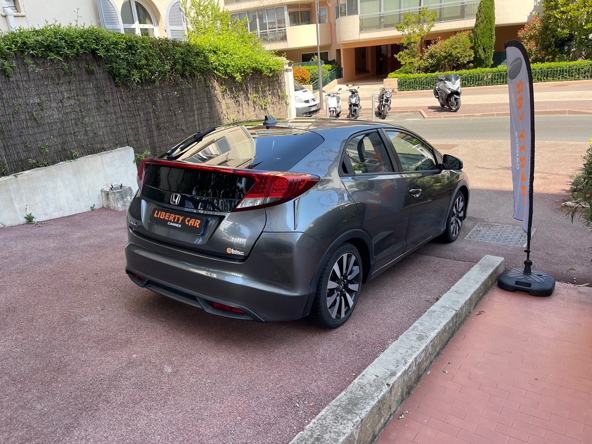 Honda Civic 1.6 dtec 120 CV / 5 Portes / Caméra / Jantes
