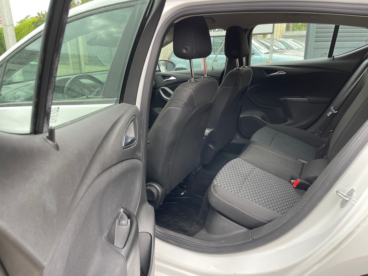 Opel Astra V 1.6 CDTI 110 S/S INNOVATION