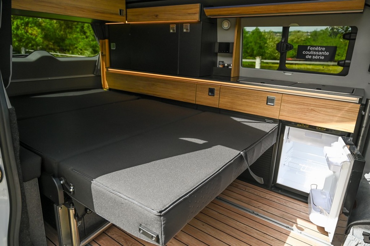 Ford TRANSIT CUSTOM Nouveau Ford Tourneo Camper TRIOSTYLE - REIMO by ECO CAMPERS