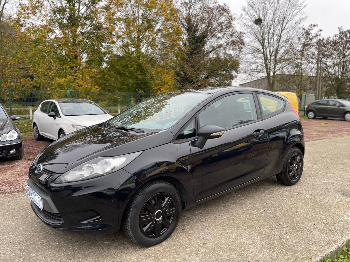 Ford Fiesta Ambiente PAIEMENT EN 4 FOIS