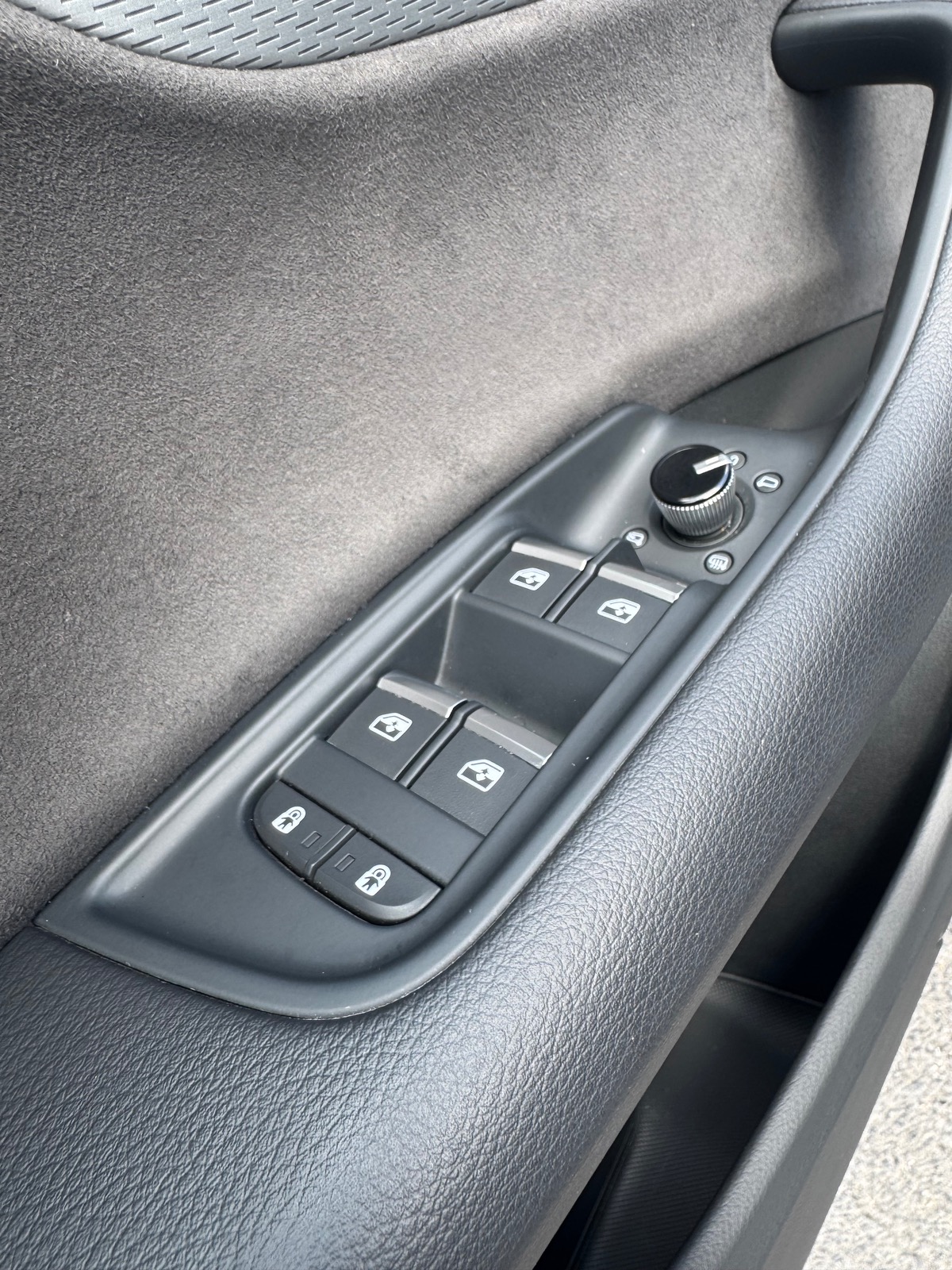 Audi Q8 60 TFSIE COMPÉTITION QUATTRO TIPTRONIC 8
