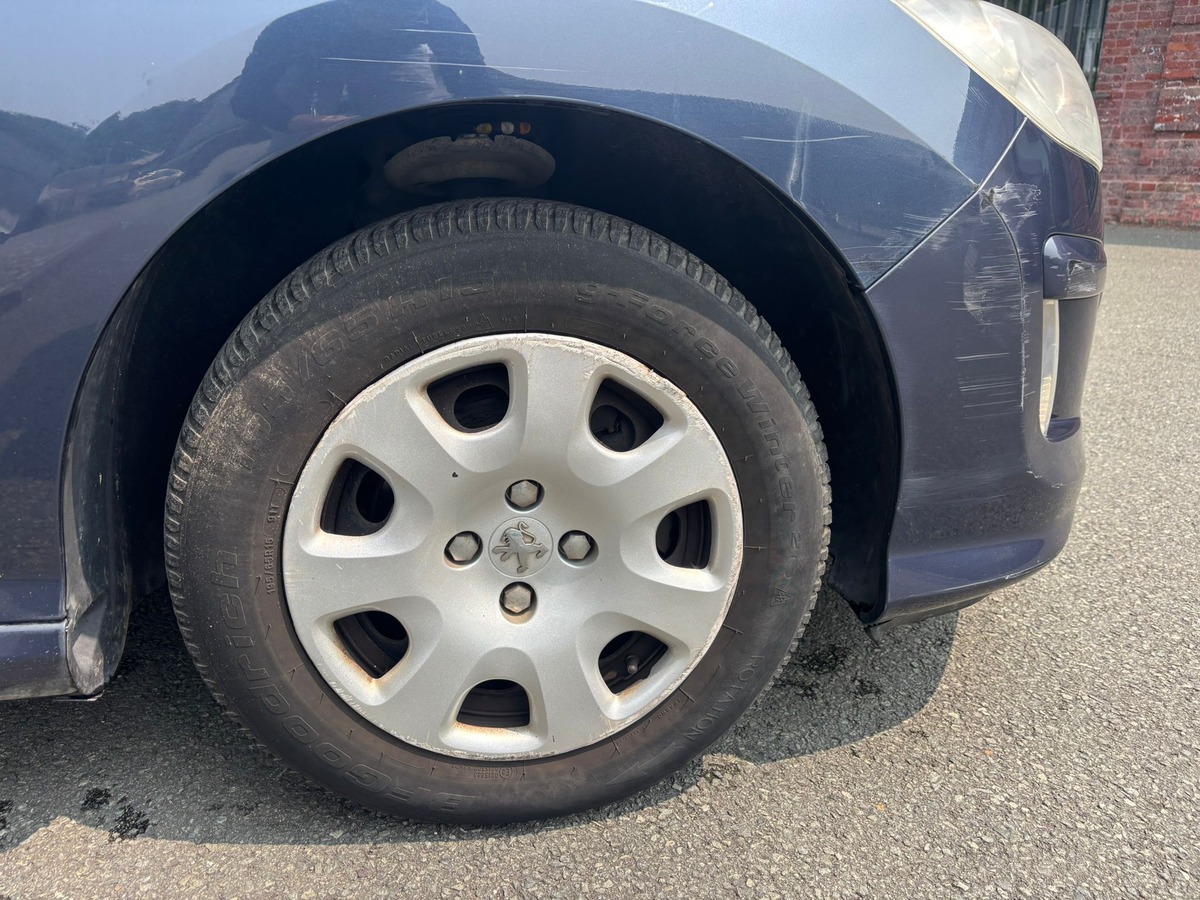 Peugeot 308 SW 1.6 HDI 90 CONFORT PACK - DISTRIBUTION NEUVE - GARANTIE