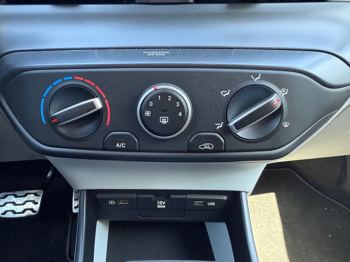 Hyundai Bayon 1.0 T-GDi 100ch Hybrid 48V Intuitive DCT-7, Garantie constructeur.