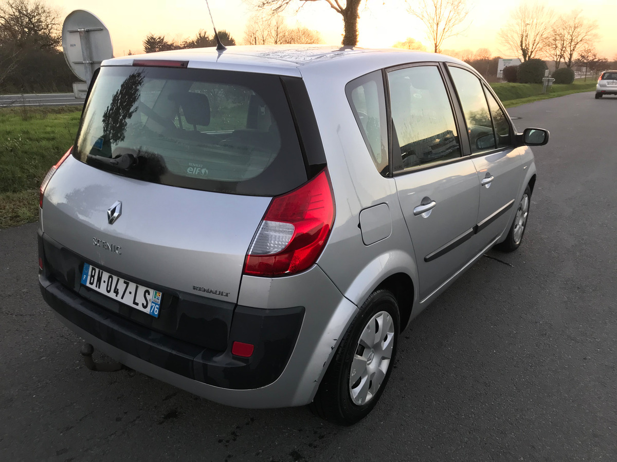 RENAULT Scenic 1.5 dCi 86cH 199474 km