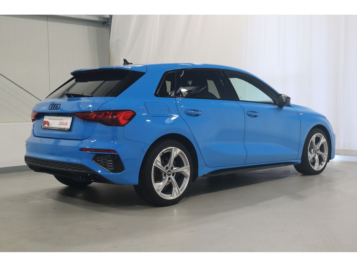 Audi A3 Sportback IV 30 TDI 116ch S line S tronic 7/Toit ouvrant/Bang&Olufsen/Attelage