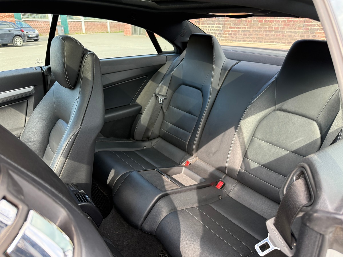 Mercedes-Benz Classe E Coupé 350 CGI V6 PACK AMG 7G-TRONIC BlueEFFICIENCY 292CH