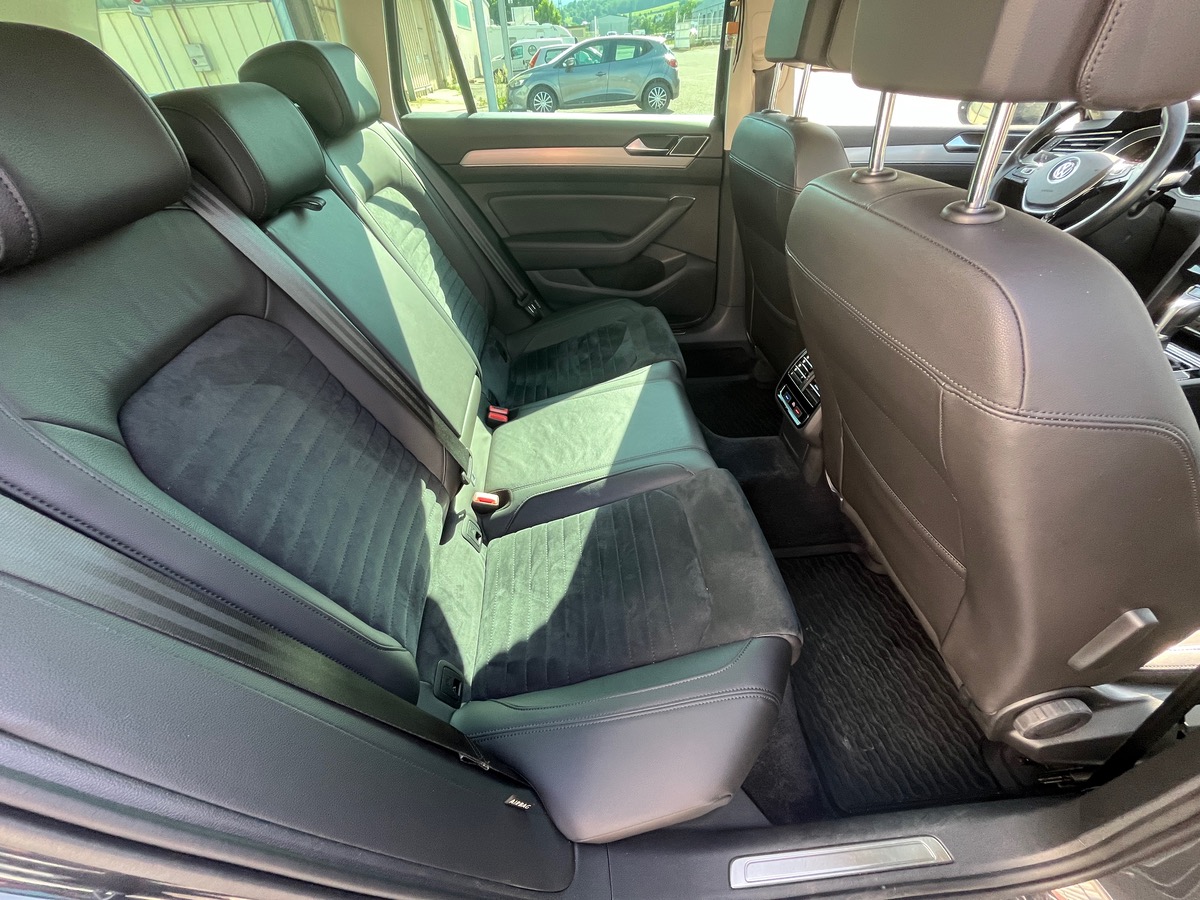 Volkswagen Passat Break SW 2.0 TDI 4Motion DSG6 190cv Finition Carat, attelage, Suivi Complet.