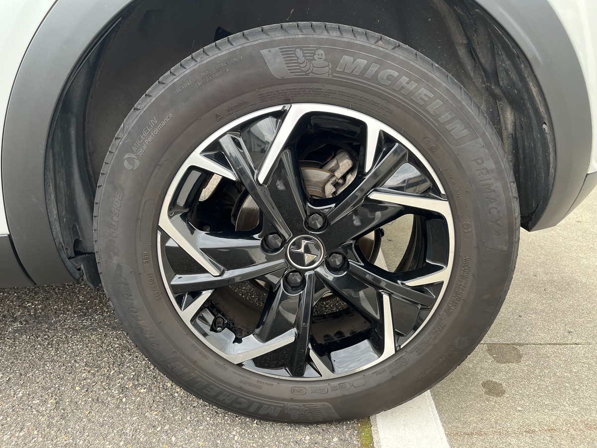 DS DS 3 CROSSBACK BLUE HDI 130ch EAT8,  RIVOLI, SUIVI COMPLET DS, SIEGES CHAUFFANT,