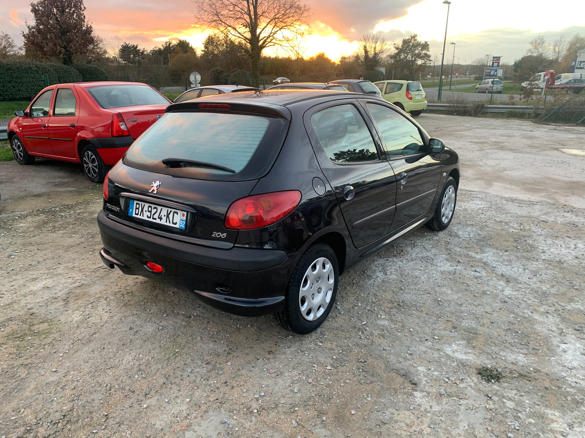 Peugeot 206 1.4i 75ch 106856km