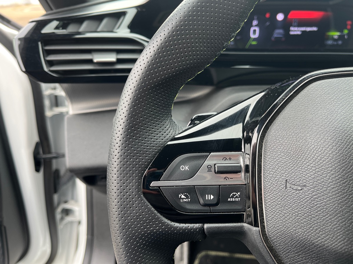 Peugeot 308 III 1.5 BLUEHDI 130 S&S GT EAT8
